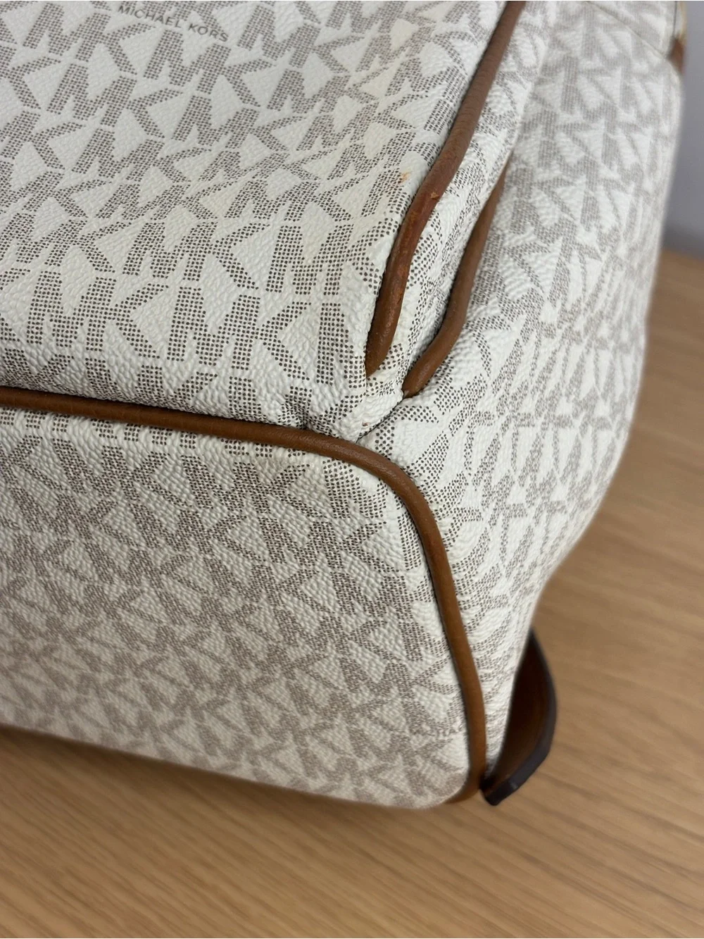MICHAEL Michael Kors Abbey Large Backpack Popular Vanilla/Acorn Color NWOT